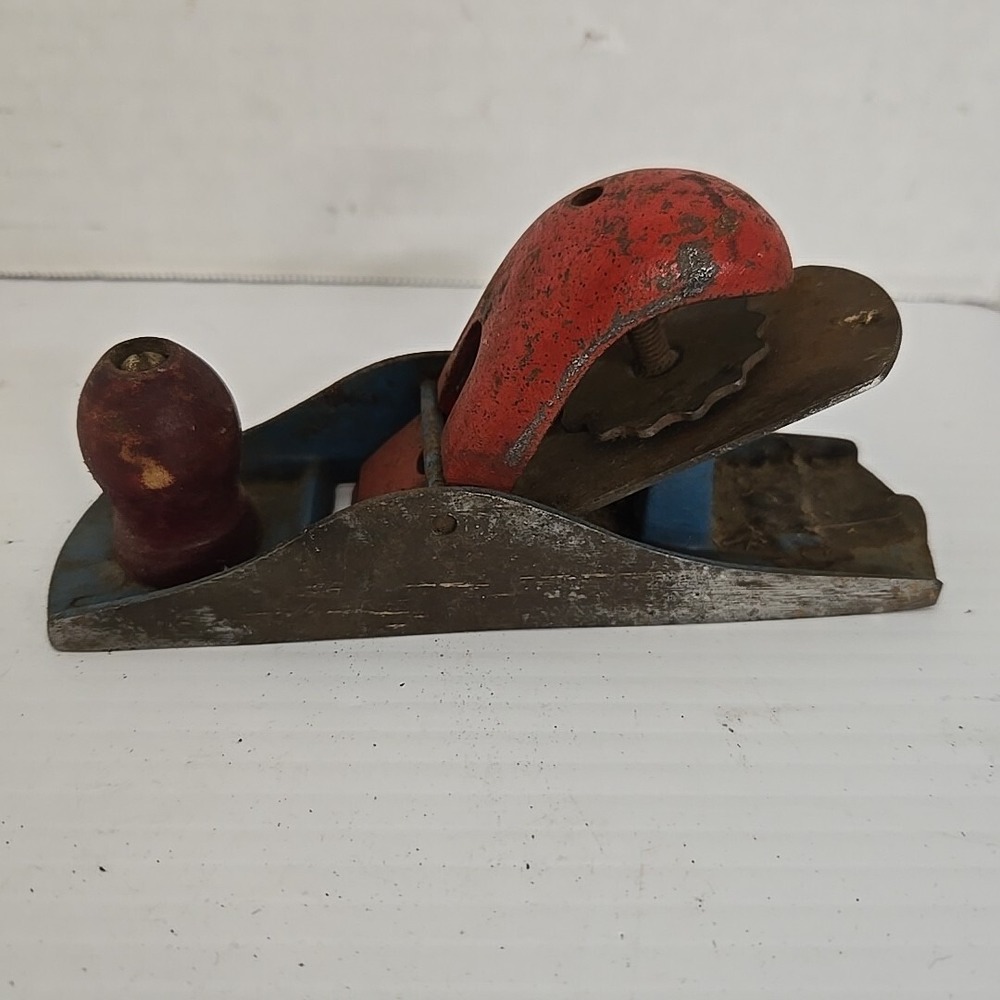 Vintage GLOBE MASTER Wood Plane Woodworking Hand Tool NO 110